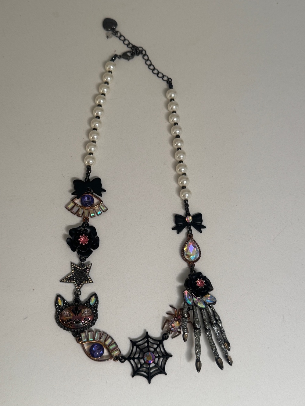 Women's Black Pearl & Crystal Statement Necklace - Decorative Charm Design